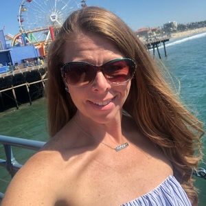 Meet your Posher, Lea